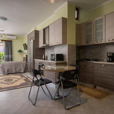 Pappas Family House Apartment นาฟปลิโอ ภายนอก รูปภาพ