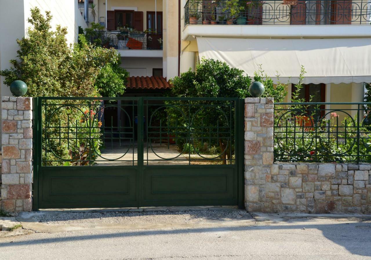 Pappas Family House Apartment นาฟปลิโอ ภายนอก รูปภาพ